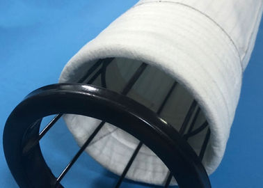 China Gevoelde de Filterzak van de stofcollector Polyester om Bodemtype met PTFE-Membraan fabriek